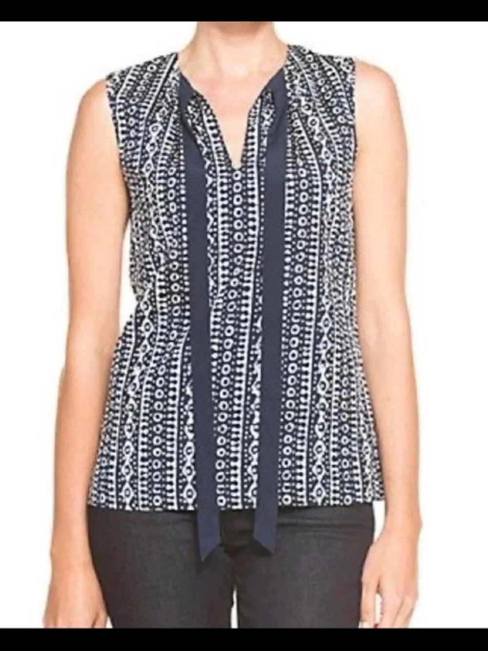 Tory Burch Tanya Silk Blouse Size 10 Navy Blue/White Printed Geometric Tie Neck